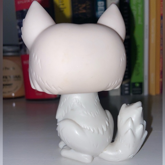 Funko POP! Ghost Vinyl Figure - Picture 2 of 4